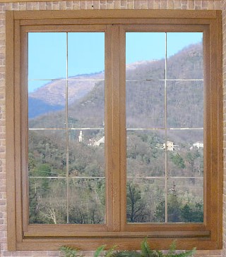 Finestre in legno. falegnameria bisso. Finestra in inglese